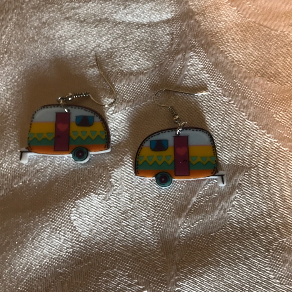 Cool old school camper earrings!